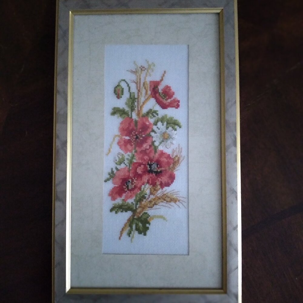Host Pick ~~~Ukraine, Vintage, Elegant Handmade Picture